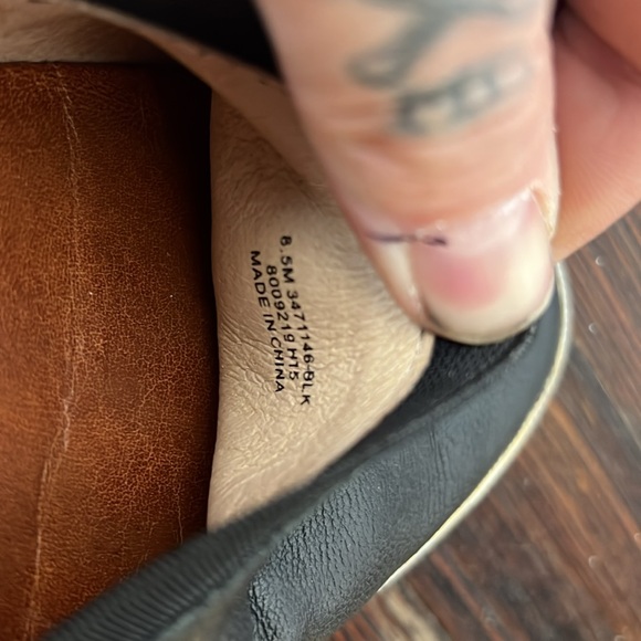 Frye Flats Slip on Shoes size 8.5 - Picture 4 of 4